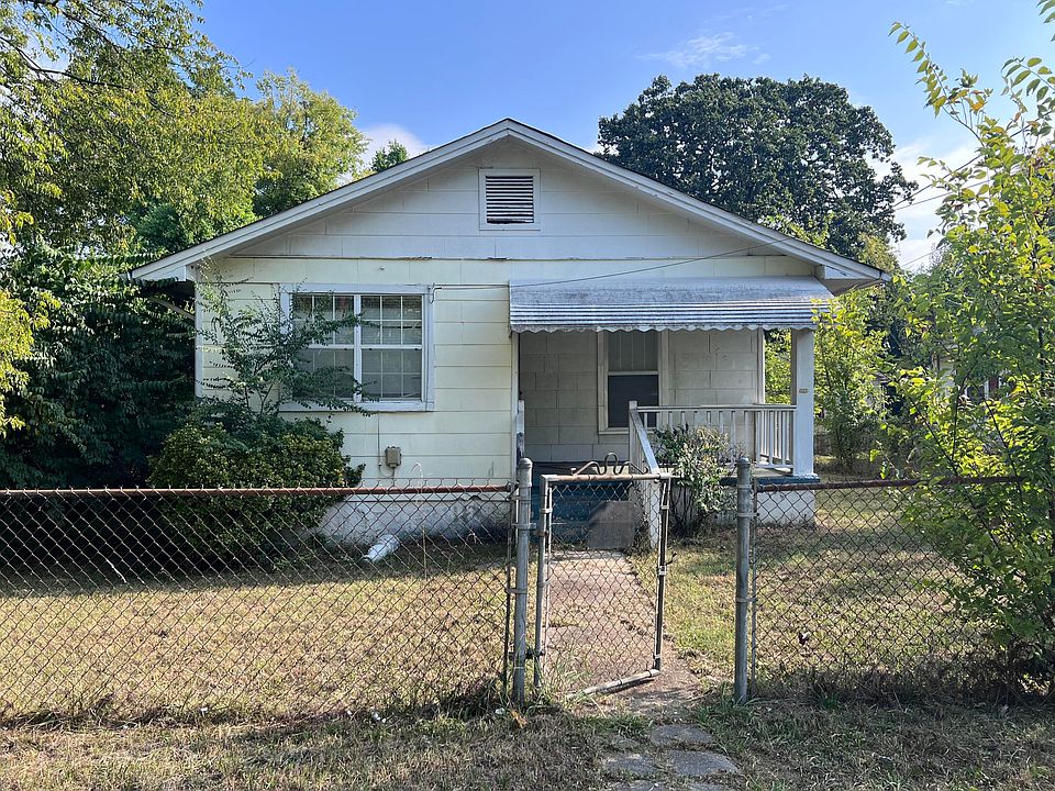 1st image of 2601 E 41st St