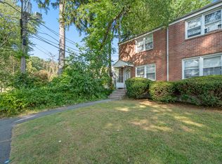 24 Saint Regis St #A1, East Hartford, CT 06108
