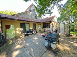 202 Summit Ridge Dr, Tahlequah, OK 74464