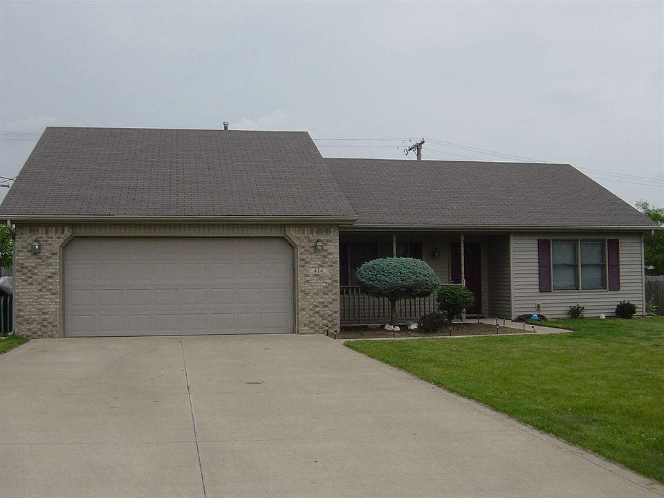 1st image of 414 W Woodcreek Dr