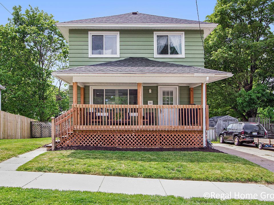 1st image of 609 Eastern Ave NE