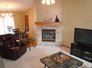 419 Jewel St, Juneau, WI 53039
