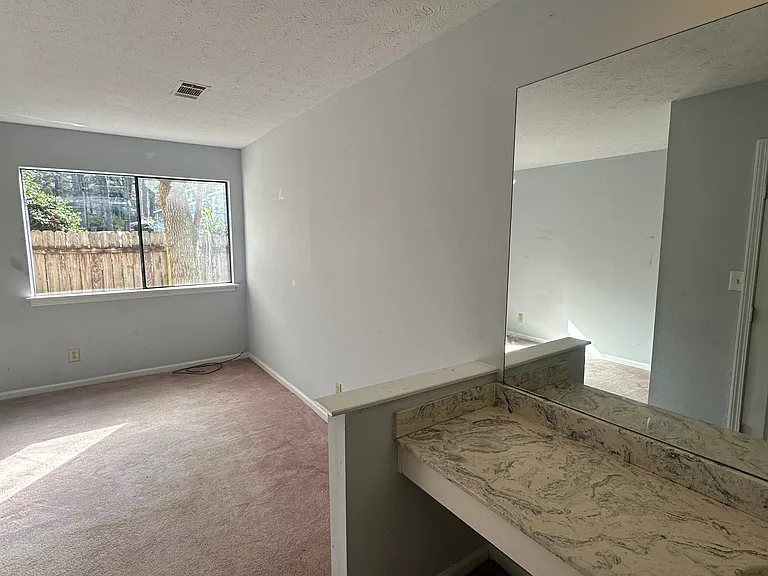8589 Parkside Dr — Photo 10