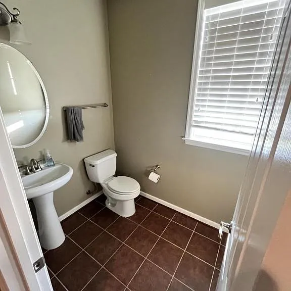 10 Columbia Way — Photo 16