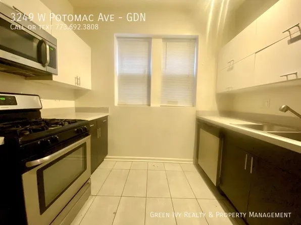 3249 W Potomac Ave, Chicago, IL 60651