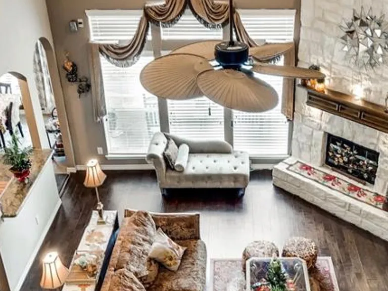 1200 Hazel Green Dr — Photo 3