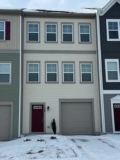 156 Heyford Dr #1 — Photo 1