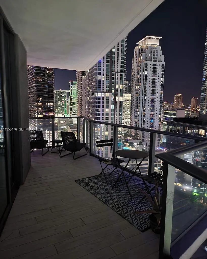 1300 S Miami Avenue Condo — Photo 4