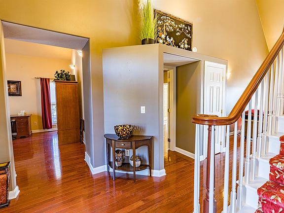 2nd image of 1392 Fox Ridge Trl