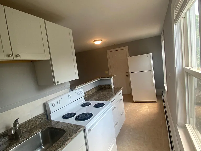156 Austin St #6 — Photo 3