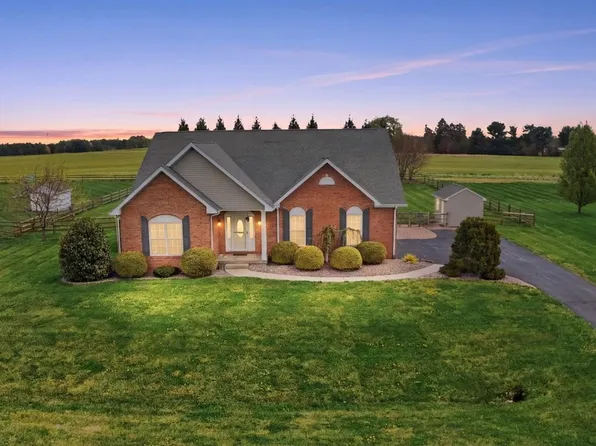 195 Winnow Dr, Clayton, DE 19938