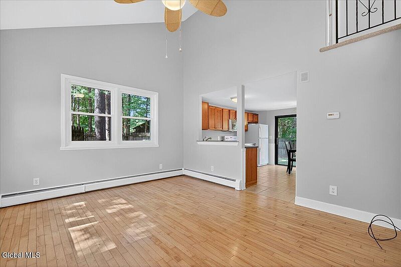 5th image of 37 Pepperbush Place