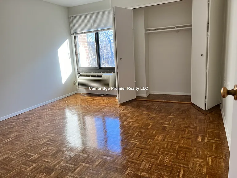 1105 Mass Ave #2G — Photo 6
