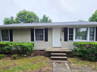 615 Elmira St, Burlington, NC 27217