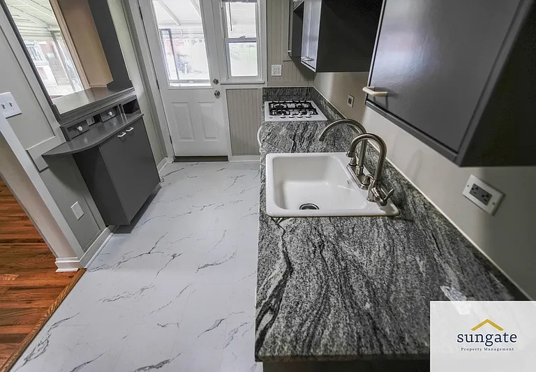 3427 N Point Rd — Photo 10