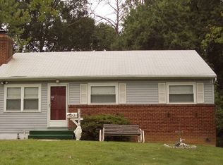 13713 Knowles St, Woodbridge, VA 22191