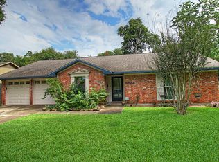 9634 Meadowglen Ln, Houston, TX 77063