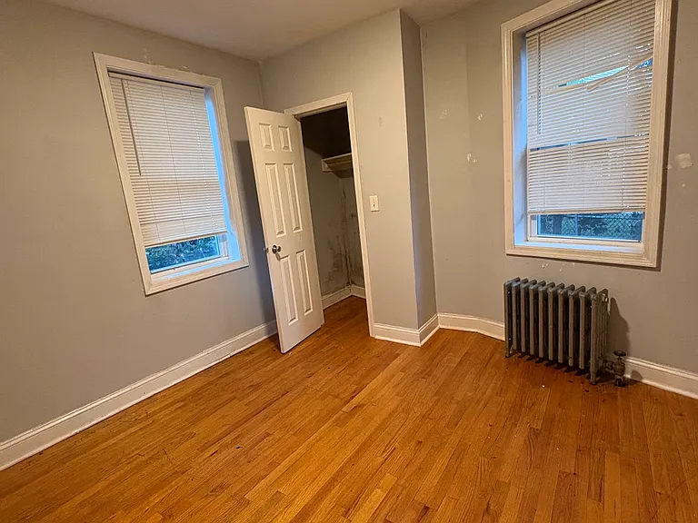 22 Warren St #7 — Photo 1
