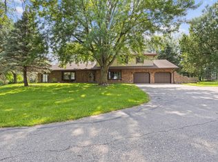 29067 Plotts Ave, Worthington, MN 56187