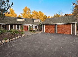 8561 Hunts Point Ln, Hunts Point, WA 98004