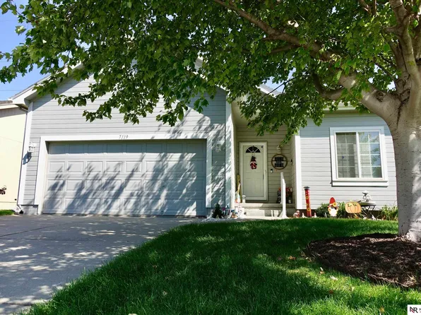 7119 S 180th Ave, Omaha, NE 68136
