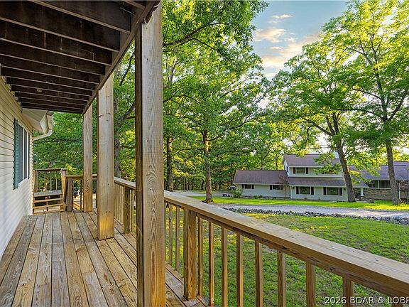 5th image of 230 Wagonwheel Dr