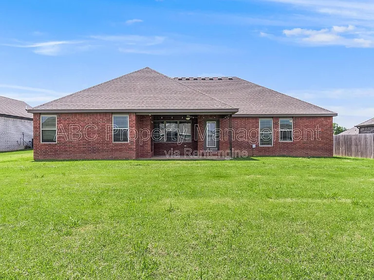 328 N Otoe St — Photo 18