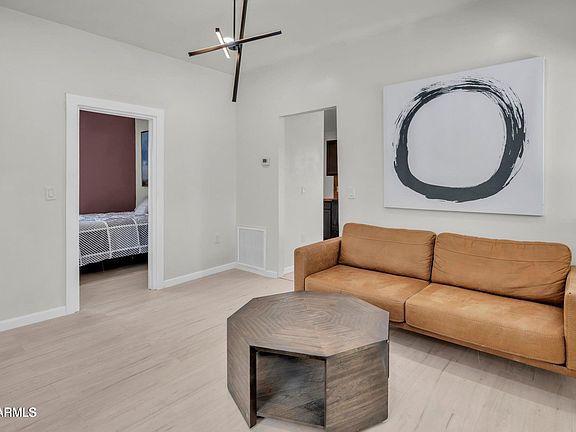 2nd image of 510 N 10TH Street