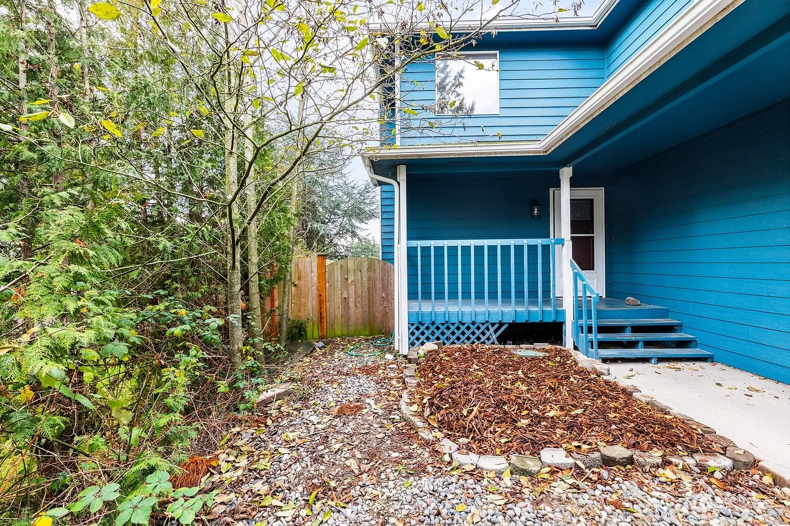 1143 SW Kaleeton Loop #1 photo 1