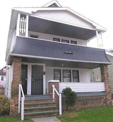 2nd image of 15710 Corsica Ave