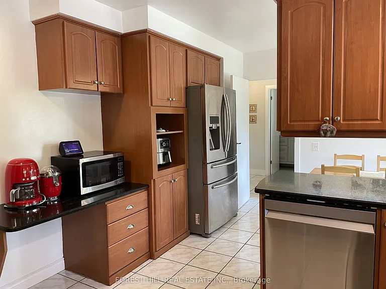 505 Fanshawe Park Rd E — Photo 13