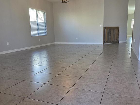 4th image of 5549 W Jade Rock Pl