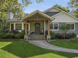 5 Canary Court, Huntington, NY 11743