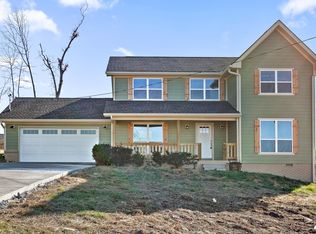 8126 Fallen Maple Dr, Chattanooga, TN 37421