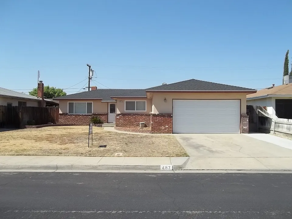 487 W Twain Ave