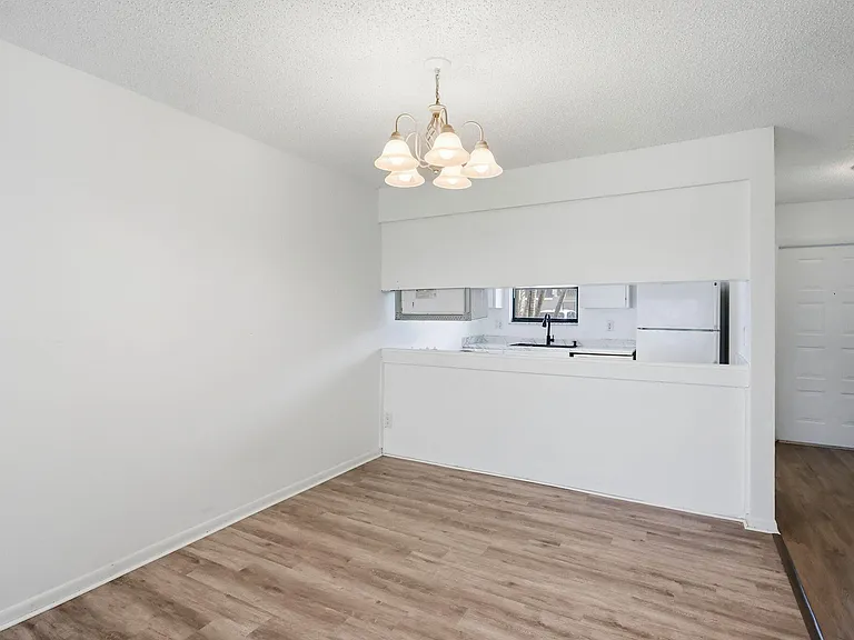2305 Seaside Dr — Photo 12