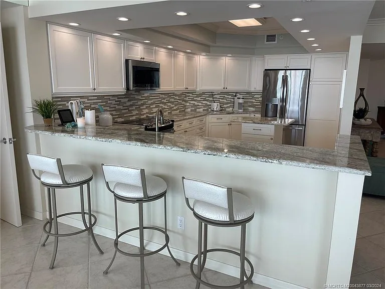 8600 S Ocean Dr #303 — Photo 11