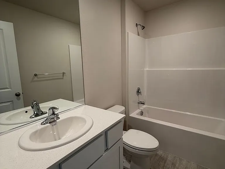 6105 Road 115 — Photo 11
