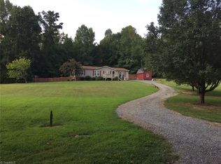 222 Hartley Ln, Lexington, NC 27295