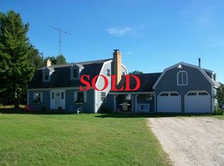 26330 Carlisle Rd W, Beaver island, MI 49782
