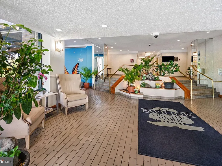 5340 Holmes Run Pkwy #704 — Photo 3
