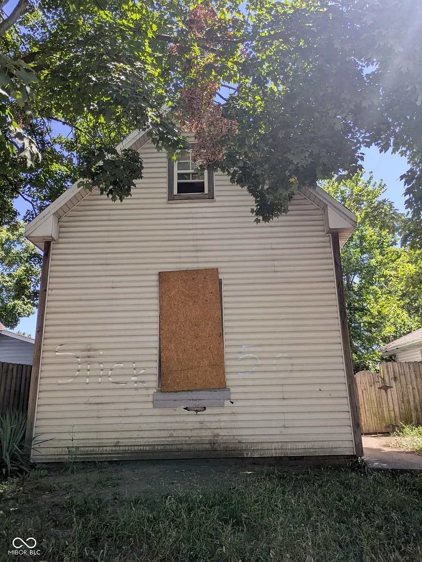 1119 N Tibbs Ave photo 1