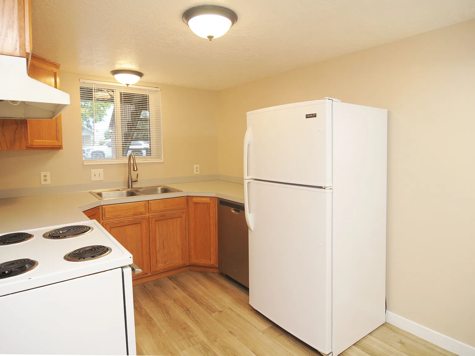 2 bed, 800 sqft, $1,195 — Photo 4