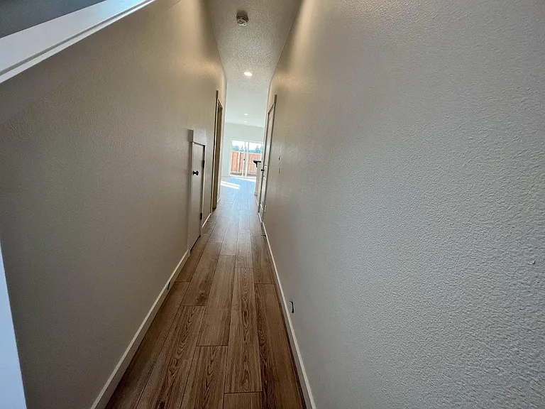 2821 S Magnolia Dr — Photo 18