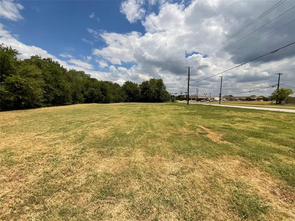 1501 Rowlett Rd, Garland, TX 75043