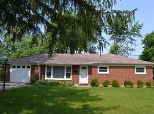 1024 Castle Dr, Glenview, IL 60025