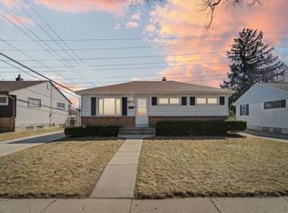 4901 W Tesch Ave, Milwaukee, WI 53220