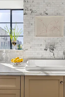 Sold by Compass | media 16