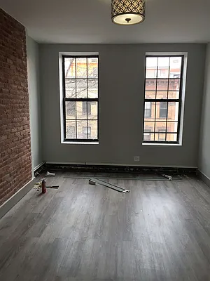 Rented by East Williamsburg Realty Inc | media 27