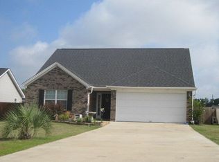 412 Tabby Ln, Glennville, GA 30427